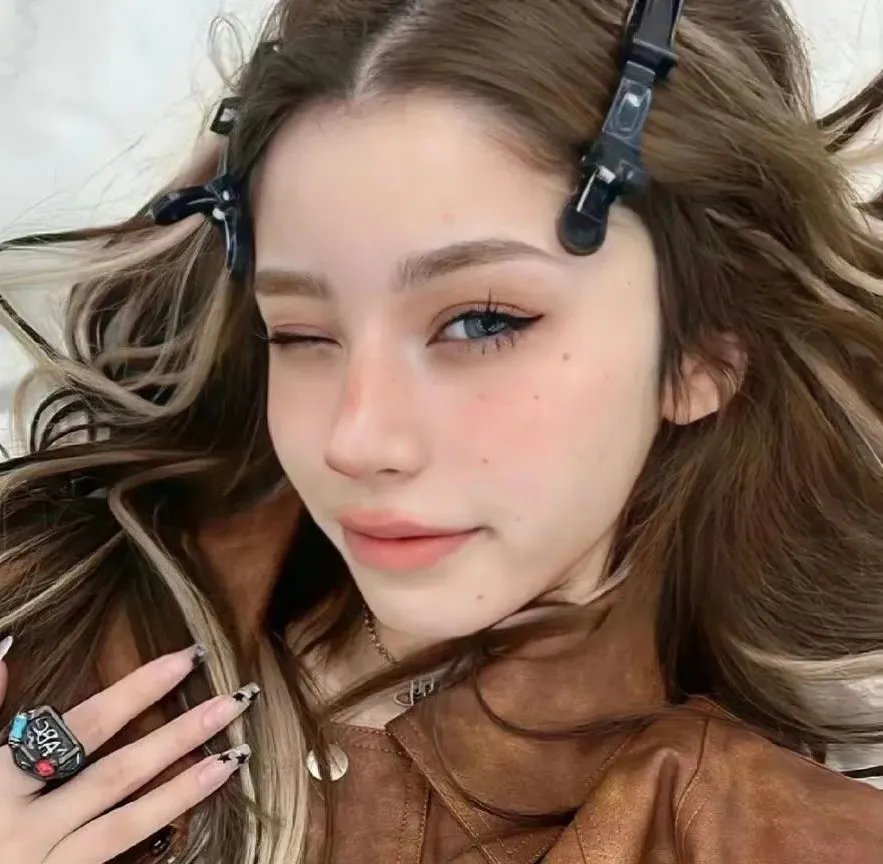 悲伤的孩子